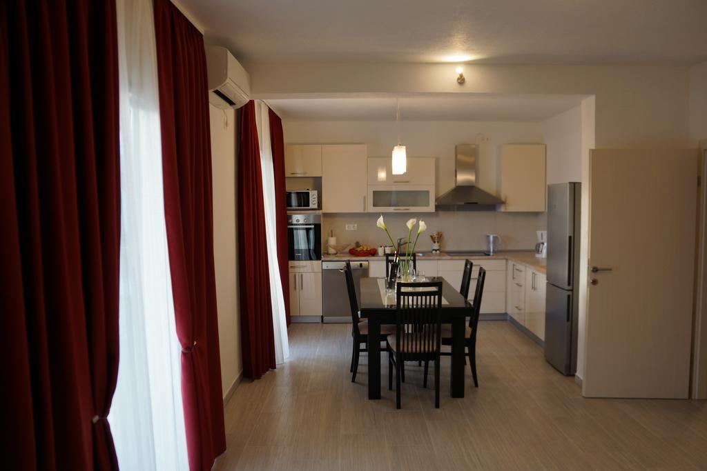 Apartments Kadulja Trogir Zimmer foto